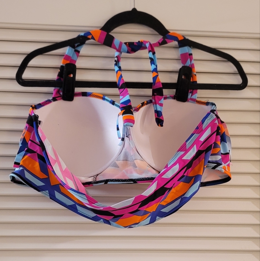 (Plus-Size) Multi-Coloured Bikini Halter Top (Only) - Picture 2 of 4
